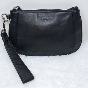 Vintage Coach Ashley Black Leather Zipper Closure Wristlet Coin Wallet